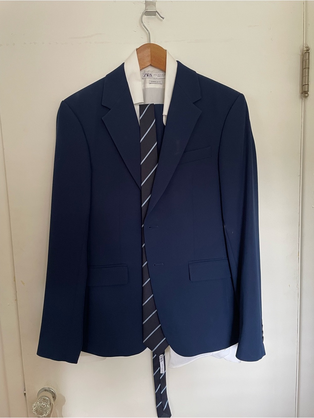Zara Men’s Light Navy Single-Breasted Blazer, with shirt and tie